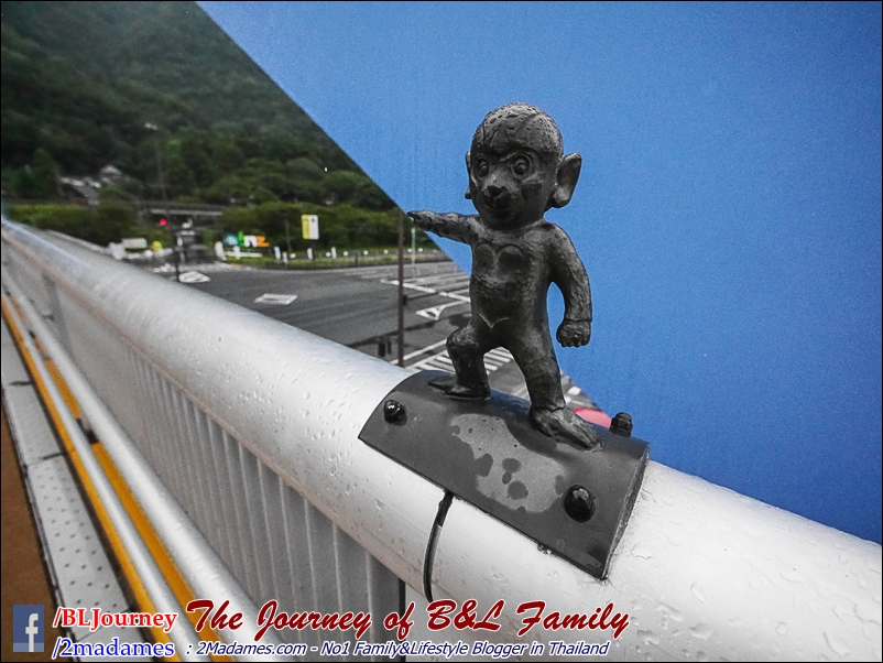 Japan_Kyushu_Fukuoka_Beppu_Takasakiyama monkey park_B&L Family_BLJourney  (5)