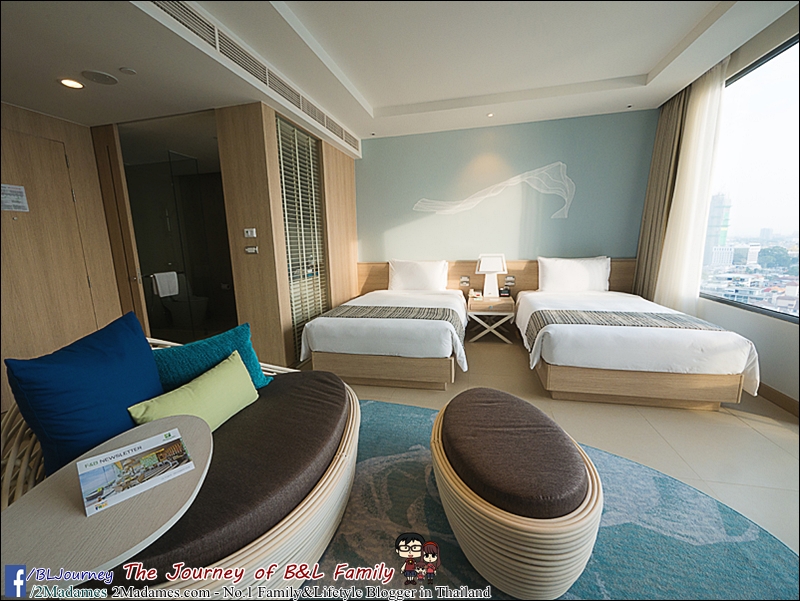 Holiday Inn Pattaya - deluxe ocean view room - bljourney - (9)