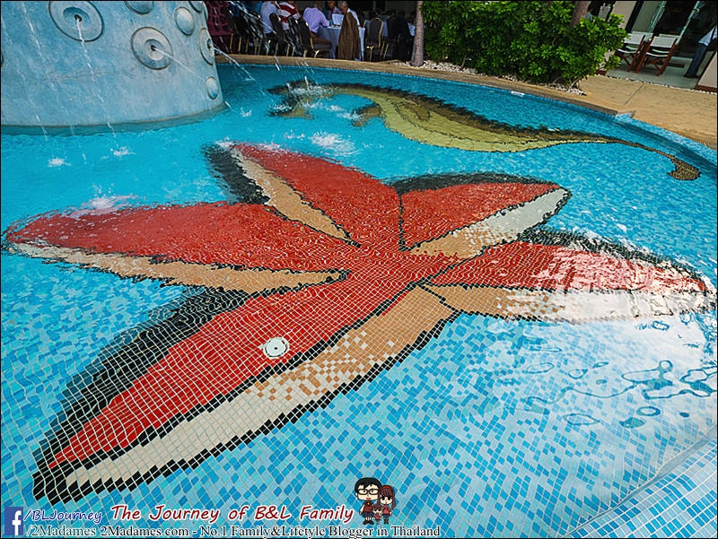 Holiday Inn Pattaya - swimming pool - bljourney - (28)