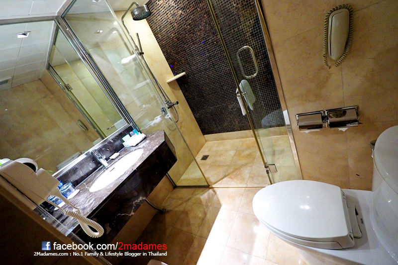 เที่ยวปักกิ่ง ด้วยตัวเอง, เที่ยว Beijing , รีวิว, pantip, ที่กิน, ที่เที่ยว, ช้อปปิ้ง, กำแพงเมืองจีน, พระราชวังต้องห้าม, สนามรังนก, วัดลามะ, ตลาดรัสเซีย, หวังฟู่จิ่ง, เฉียนเหมิน, บ้านโบราณหูท่ง ถนนคนเดินหนานหลัวกู่เซี่ยง, ห้าง The Place, Great Wall, Forbidden City, Tiantan Temple of Heaven, Olympic Stadium, Lama Temple, Wang fu jing, Qianmen, Hutongs