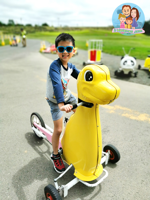 เที่ยวฮอกไกโด,ฮ่องกง,ซัปโปโร,โอตารุ,Kiroro Resort,รีวิว,pantip,ทุ่งดอกไม้,ห้องรับรอง Cathay Pacific,Regal Airport Hotel,Citygate Outlets,The Stay Sapporo,Ganso Sapporo Ramen Street,Le TAO,Ishiya Chocolate Factory,Yakiniku Jin,Satoland,Farm Tomita,Shikisai No Oka,Hill of Buddha,Sapporo Prince Hotel,Tanukikoji Shopping Street,Maruyama Zoo,Akachan Honpo