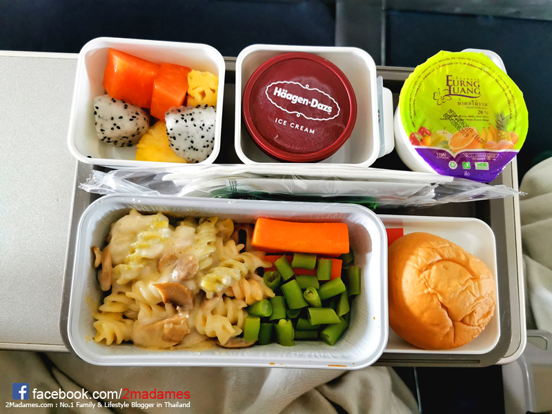 เที่ยวฮอกไกโด,ฮ่องกง,ซัปโปโร,โอตารุ,Kiroro Resort,รีวิว,pantip,ทุ่งดอกไม้,ห้องรับรอง Cathay Pacific,Regal Airport Hotel,Citygate Outlets,The Stay Sapporo,Ganso Sapporo Ramen Street,Le TAO,Ishiya Chocolate Factory,Yakiniku Jin,Satoland,Farm Tomita,Shikisai No Oka,Hill of Buddha,Sapporo Prince Hotel,Tanukikoji Shopping Street,Maruyama Zoo,Akachan Honpo