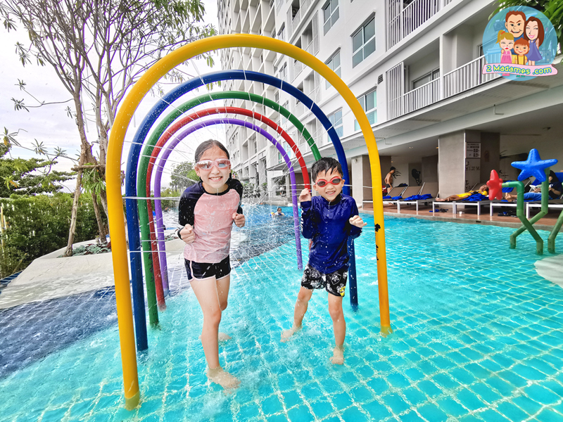 โรงแรมเซ็นเตอร์พอยท์ พัทยา,Centre Point Hotel Pattaya,รีวิว,pantip,ราคา,เบอร์โทร,แผนที่,family connection room