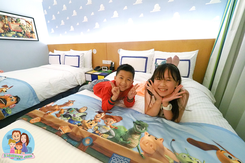 เที่ยวเซี่ยงไฮ้ด้วยตัวเอง,Toy Story Hotel,Shanghai Disneyland,Xintiandi,รีวิว,pantip,Yuyuan Garden,Starbucks Reserve Roastery,Shanghai Natural History Museum,Hai Di Lao,Shanghai Tower,Cha's Restaurant,Nanjing Road Pedestrian Street,The Bund,Bund Sightseeing Tunnel,Jing’an Temple,Zhujiajiao,Shake Shack