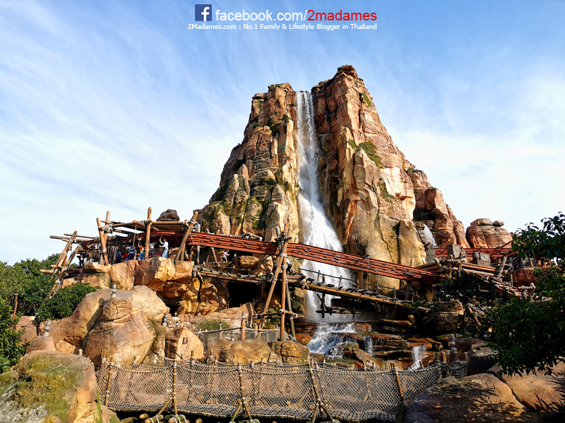 เที่ยวเซี่ยงไฮ้ด้วยตัวเอง,Toy Story Hotel,Shanghai Disneyland,Xintiandi,รีวิว,pantip,Yuyuan Garden,Starbucks Reserve Roastery,Shanghai Natural History Museum,Hai Di Lao,Shanghai Tower,Cha's Restaurant,Nanjing Road Pedestrian Street,The Bund,Bund Sightseeing Tunnel,Jing’an Temple,Zhujiajiao,Shake Shack