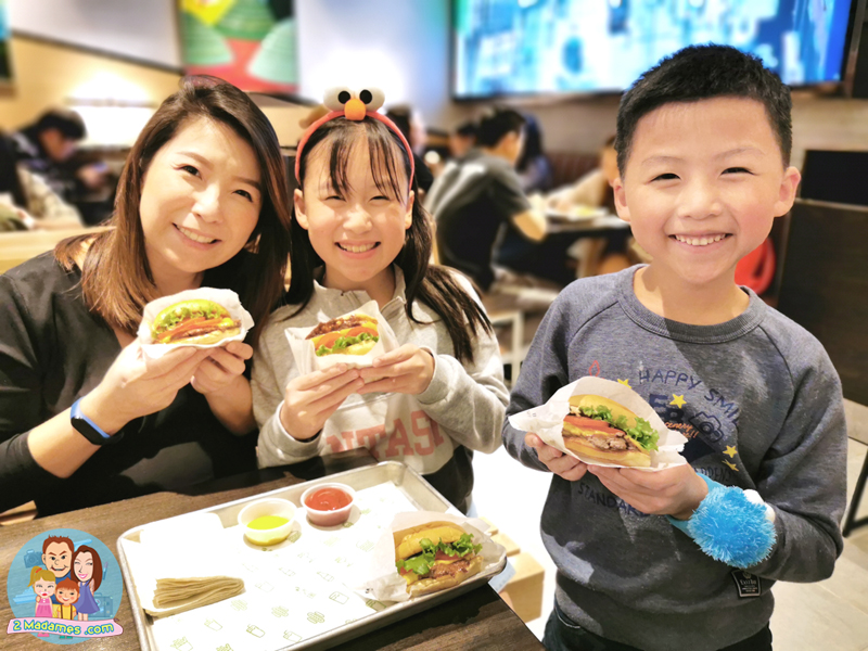 เที่ยวเซี่ยงไฮ้ด้วยตัวเอง,Toy Story Hotel,Shanghai Disneyland,Xintiandi,รีวิว,pantip,Yuyuan Garden,Starbucks Reserve Roastery,Shanghai Natural History Museum,Hai Di Lao,Shanghai Tower,Cha's Restaurant,Nanjing Road Pedestrian Street,The Bund,Bund Sightseeing Tunnel,Jing’an Temple,Zhujiajiao,Shake Shack