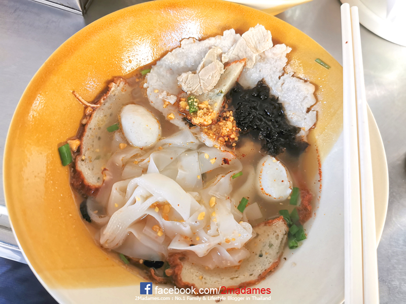 เที่ยวจันทบุรี,ที่กิน,โรงแรมชานบุรี,Chaanburi Boutique Resort,รีวิว,pantip,ร้านพริก,Pool access,อาหารเช้า,Sky View Cafe,ส้มตําเจ๊ลักษณ์,อ่าวคุ้งกระเบน,aquarium,ให้อาหารฉลาม,จุดชมวิวนางพญา,เจดีย์กลางน้ำ,ก๋วยเตี๋ยวท่าใหม่,ก๋วยเตี๋ยวบ้านบึง