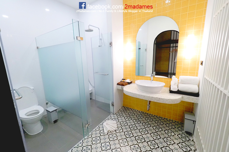 เที่ยวจันทบุรี,ที่กิน,โรงแรมชานบุรี,Chaanburi Boutique Resort,รีวิว,pantip,ร้านพริก,Pool access,อาหารเช้า,Sky View Cafe,ส้มตําเจ๊ลักษณ์,อ่าวคุ้งกระเบน,aquarium,ให้อาหารฉลาม,จุดชมวิวนางพญา,เจดีย์กลางน้ำ,ก๋วยเตี๋ยวท่าใหม่,ก๋วยเตี๋ยวบ้านบึง