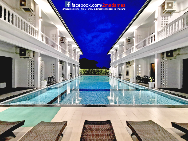 เที่ยวจันทบุรี,ที่กิน,โรงแรมชานบุรี,Chaanburi Boutique Resort,รีวิว,pantip,ร้านพริก,Pool access,อาหารเช้า,Sky View Cafe,ส้มตําเจ๊ลักษณ์,อ่าวคุ้งกระเบน,aquarium,ให้อาหารฉลาม,จุดชมวิวนางพญา,เจดีย์กลางน้ำ,ก๋วยเตี๋ยวท่าใหม่,ก๋วยเตี๋ยวบ้านบึง