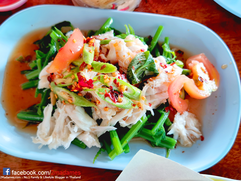 เที่ยวจันทบุรี,ที่กิน,โรงแรมชานบุรี,Chaanburi Boutique Resort,รีวิว,pantip,ร้านพริก,Pool access,อาหารเช้า,Sky View Cafe,ส้มตําเจ๊ลักษณ์,อ่าวคุ้งกระเบน,aquarium,ให้อาหารฉลาม,จุดชมวิวนางพญา,เจดีย์กลางน้ำ,ก๋วยเตี๋ยวท่าใหม่,ก๋วยเตี๋ยวบ้านบึง